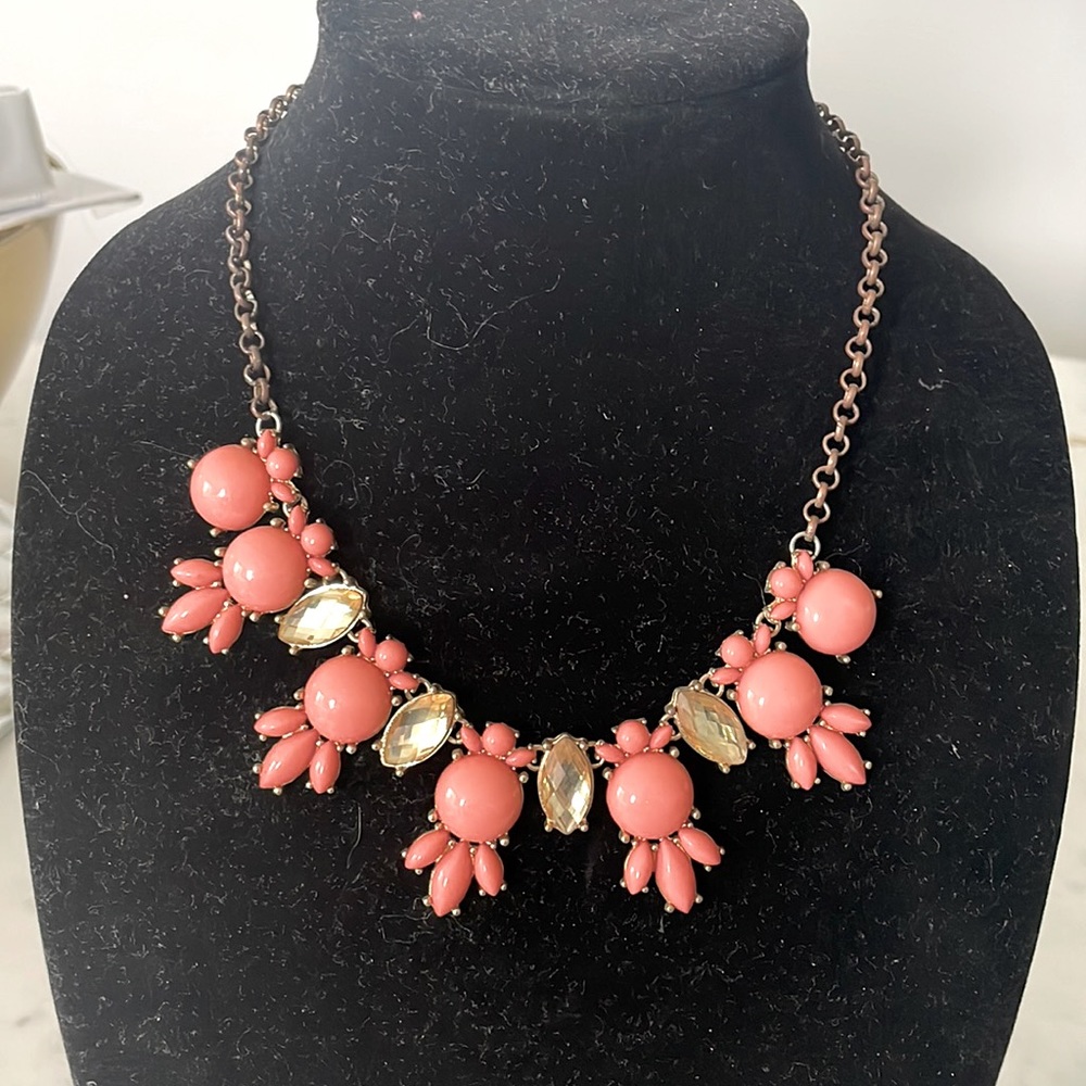 Light Coral statement necklace